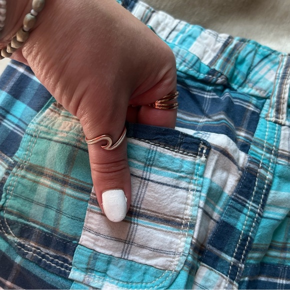 Old Navy Plaid Shorts - Picture 7 of 7